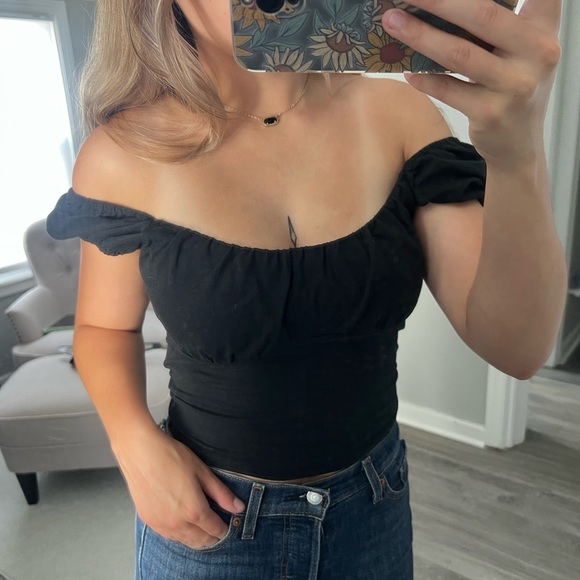 Black Blouse - Picture 4 of 6